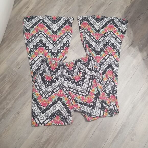 Sugar High Boho Chevron Palazzo Pants - Picture 8 of 8